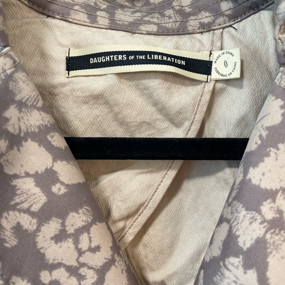 ANTHRO • Daughters of the liberation tan cheetah trench jacket SIZE 0 - Picture 3 of 6